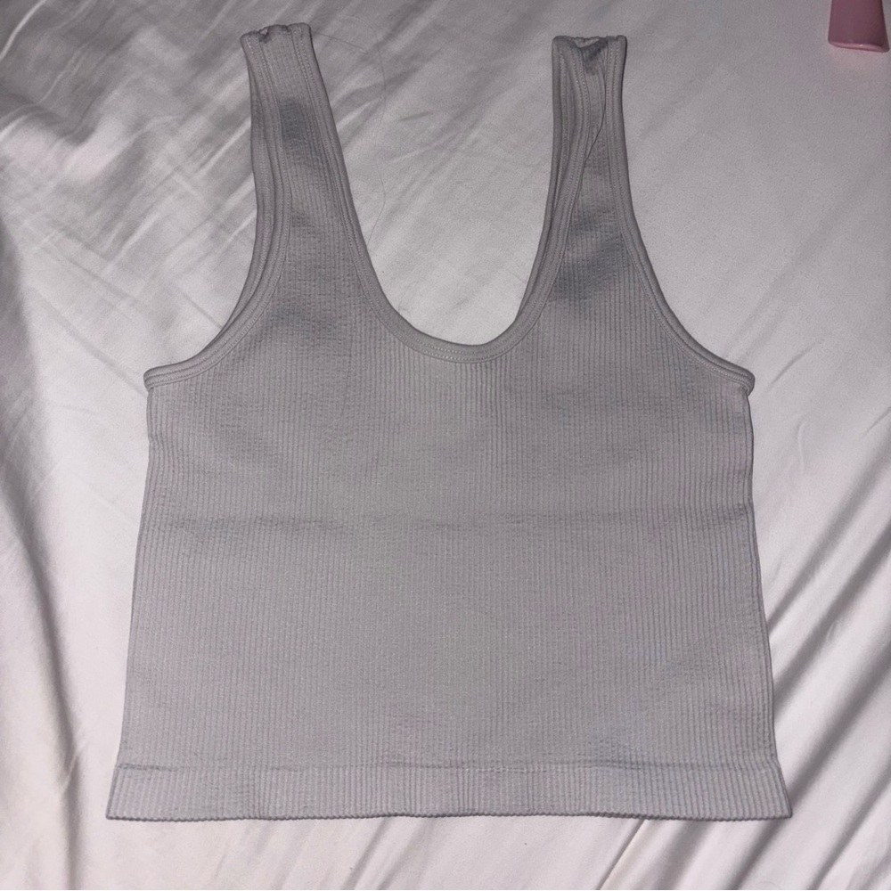 Basic White Tank Top - Picture 2 of 3